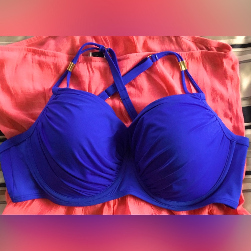 Bikini swim top